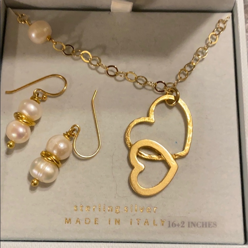 Beautiful brand new set